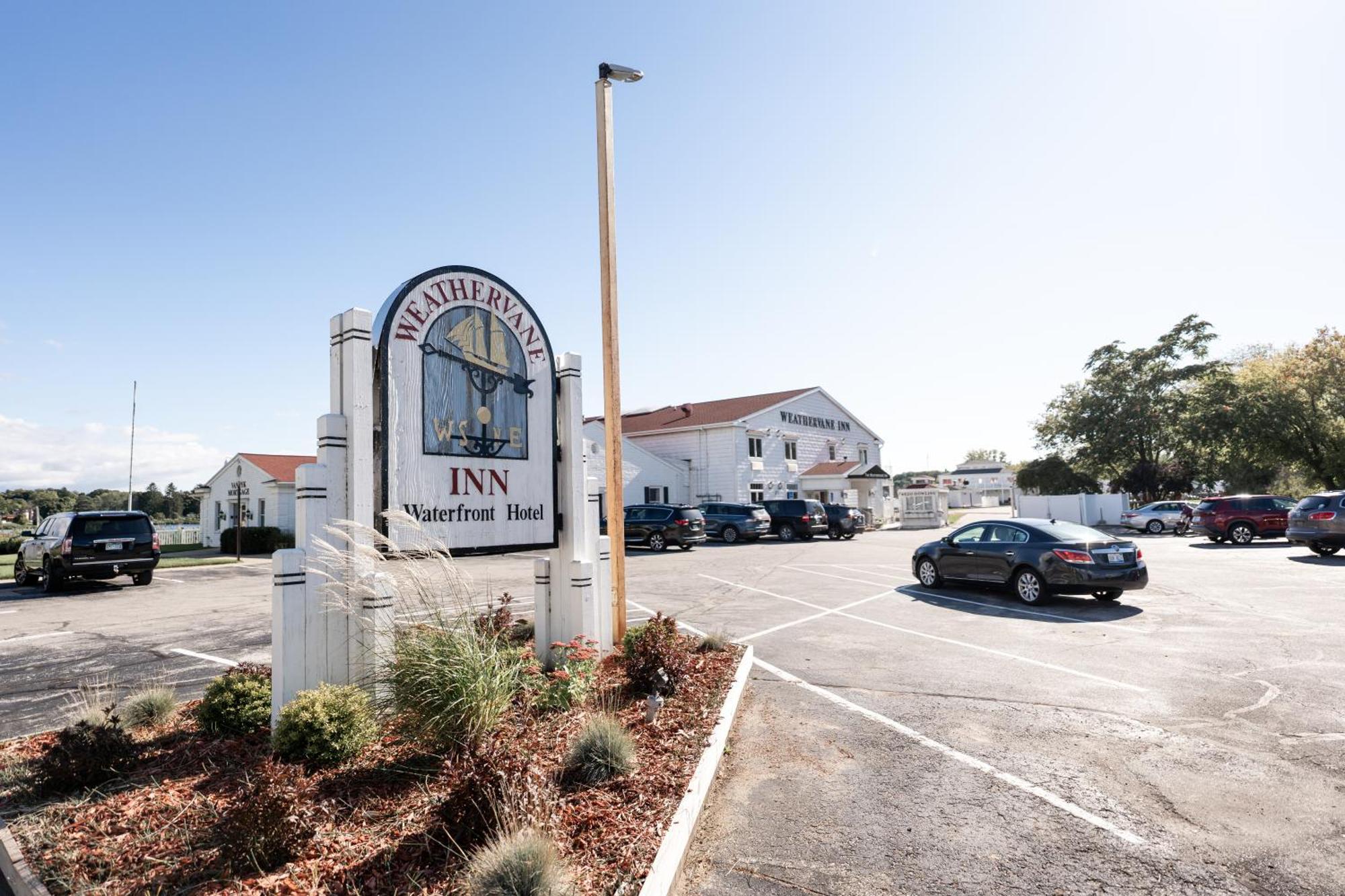 Weathervane Inn Montague Εξωτερικό φωτογραφία
